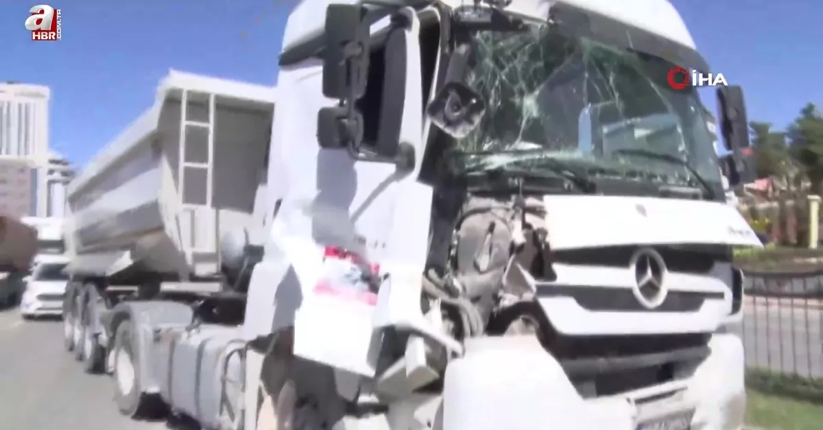 Gaziantep'te 2 TIR çarpıştı: 1 yaralı