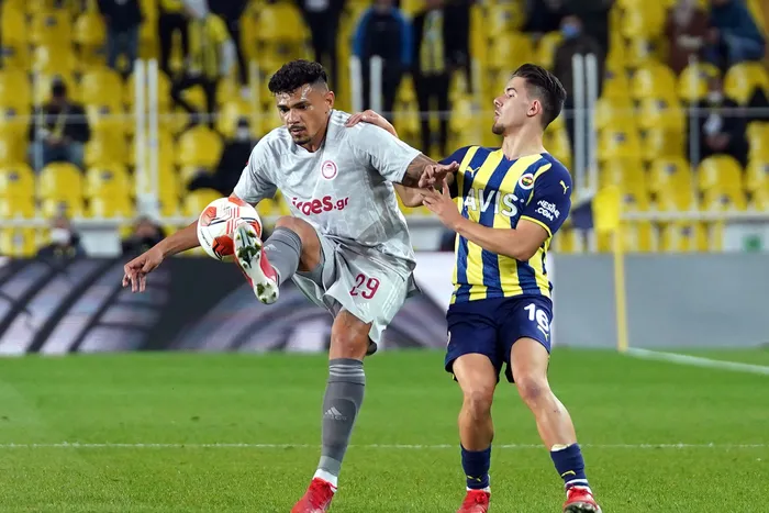 Fenerbahçe son dakikada yıkıldı! Olympiakos 1-0 Fenerbahçe UEFA Avrupa Ligi maç sonucu - ÖZET - 12