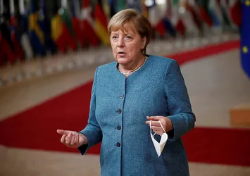 Almanya Başbakanı Angela Merkel'den "Dağlık Karabağ'da çatışmaların durdurulması" çağrısı