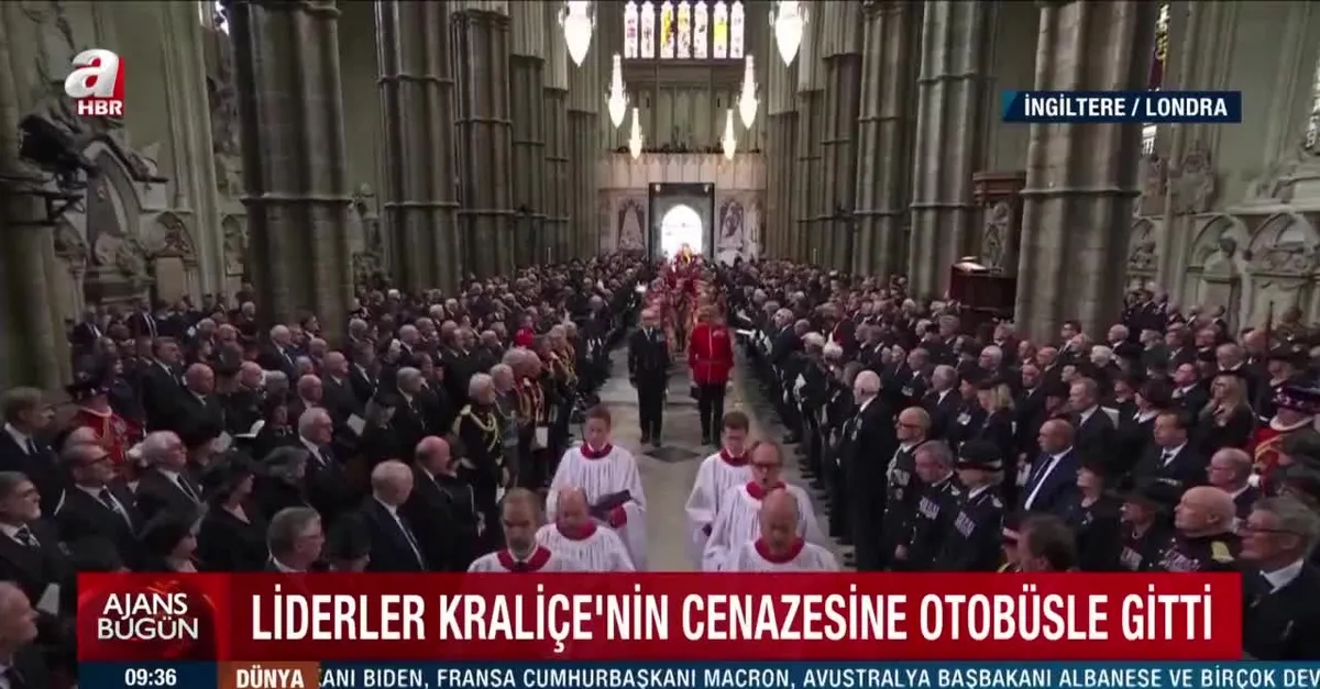 Biden cenaze töreninde ayakta kaldı