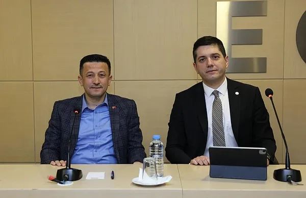 hamza-dag-genclere-mujdeyi-verdi-yatirimlar-tesvik-edilecek-1708533876098.jpeg Hamza Dağ gençlere müjdeyi verdi! Yenilikçi iş fikirlerine finansal destek sözü - 1