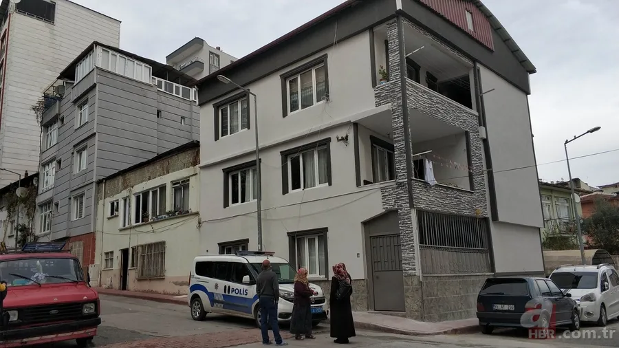 Pencereden düşen ikizlerden biri ağır yaralanırken, diğerini ise direğe tırmanan kurye kurtardı 8