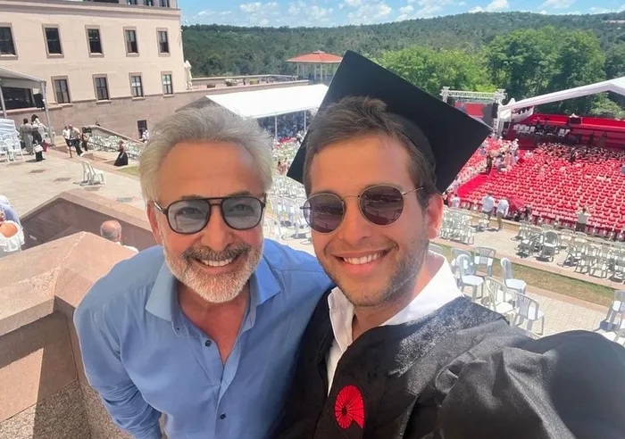 Arzum Onan ile Mehmet Aslantuğ’un oğlu mezun oldu! O detay dikkat çekti! Oğulları Can Aslantuğ...