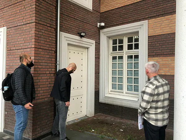SON DAKİKA | Hollanda'da Amsterdam Ayasofya Camisi'ne alçak saldırı - 2