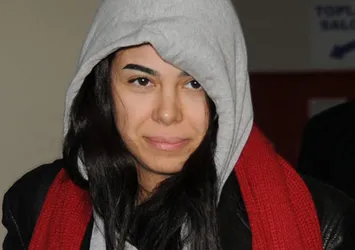 Asena Atalay yardımcısını kovdu
