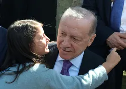 Çocukların neşesine ortak oldu! Başkan Erdoğan'dan AileFest'e sürpriz ziyaret