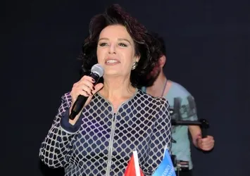 Hülya Koçyiğit ABD'de ameliyat edildi