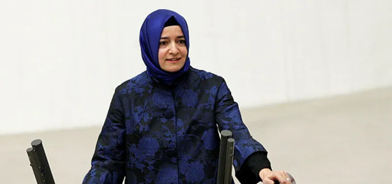 Bakan Kaya evlat edinme yaşında çalışma başlattı