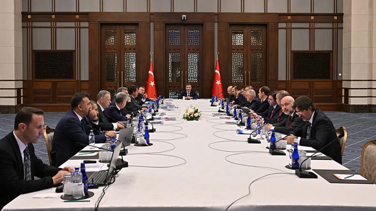 Kritik ekonomi toplantısı sona erdi! Net enflasyon mesajı: Hızla gerileyecek