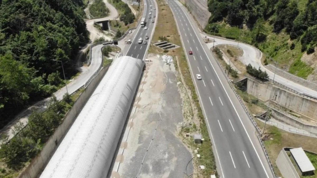 Binlerce sürücüyü ilgilendiriyor! Bolu Dağı Tüneli İstanbul yönü 50 gün ulaşıma kapanacak