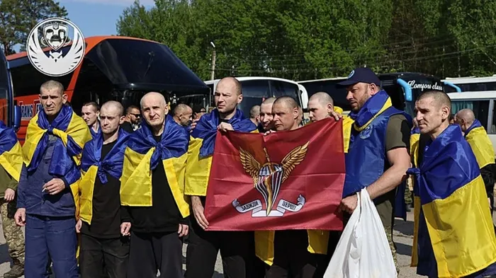 istanbuldaki-muzakereler-meyvelerini-topladi-rusya-ukrayna-arasinda-tarihi-esir-takasi-tamamlandi-1748165572595.jpg Foto: AFP