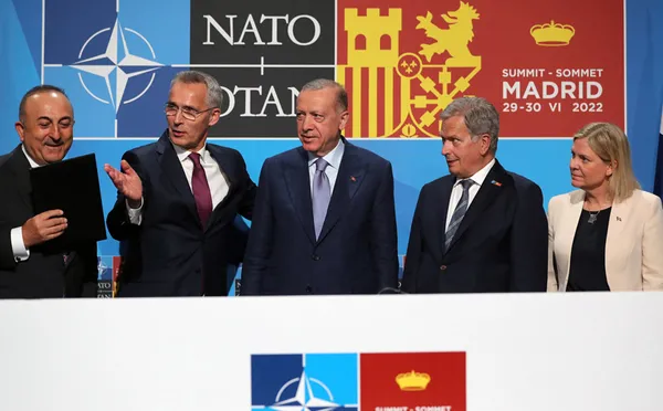 turkiye-isvec-ve-finlandiya-arasindaki-ilk-toplantinin-tarihi-netlesti-1660935912602.jpg Türkiye İsveç ve Finlandiya arasındaki ilk toplantının tarihi netleşti - 4