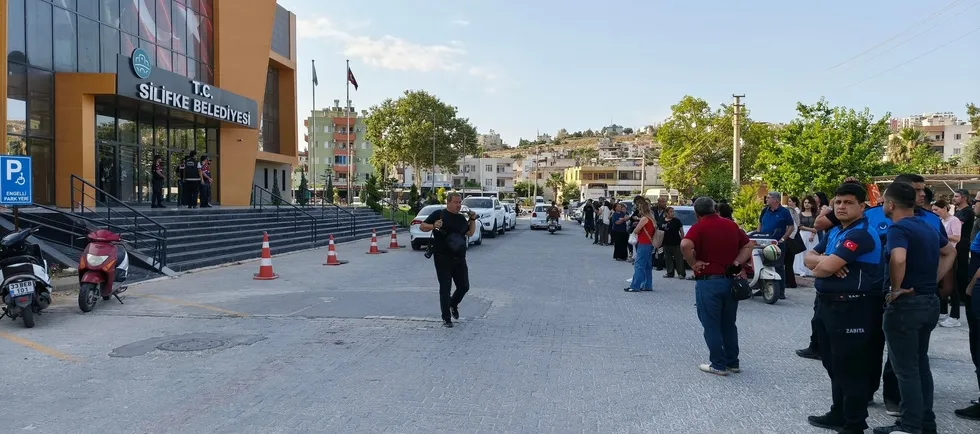 İçişleri Bakanlığı duyurdu: CHP'li 2 Belediye Başkanı görevden uzaklaştırıldı - 3