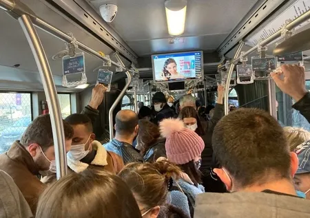 İstanbul’da 16 yaşındaki genç kıza cinsel taciz! O sapıktan iğrenç sözler: Metrobüs ani fren yapınca...