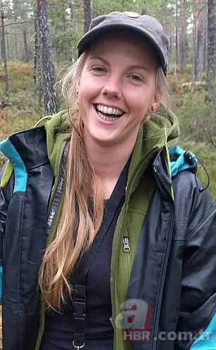 Dünya bu görüntüleri konuşuyor! Teröristler kadın turistlere tecavüz etti... 22