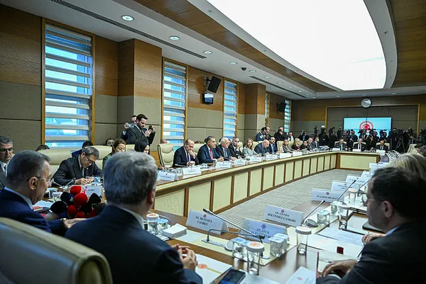 tbmm-disisleri-komisyonunda-isvecin-natoya-uyeligine-onay-1703614337923.jpg TBMM Dışişleri Komisyonunda İsveç'in NATO'ya üyeliğine onay - 1