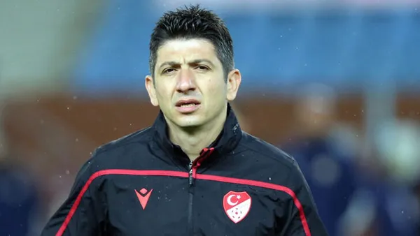 son-dakika-besiktas-fenerbahce-derbisinin-var-hakemi-belli-oldu-1616316845214.jpg Son dakika: Beşiktaş-Fenerbahçe derbisinin VAR hakemi belli oldu - 1