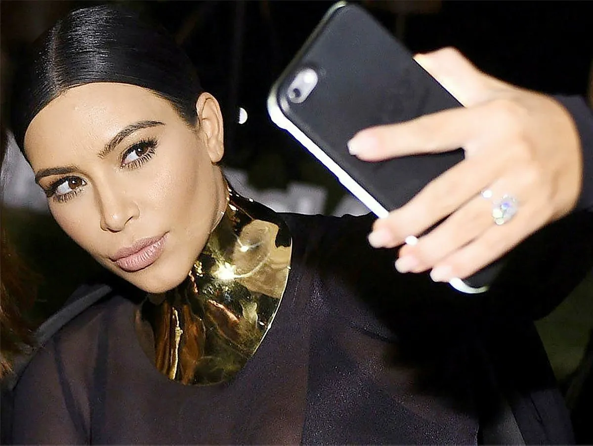 Kim Kardashian Selfie