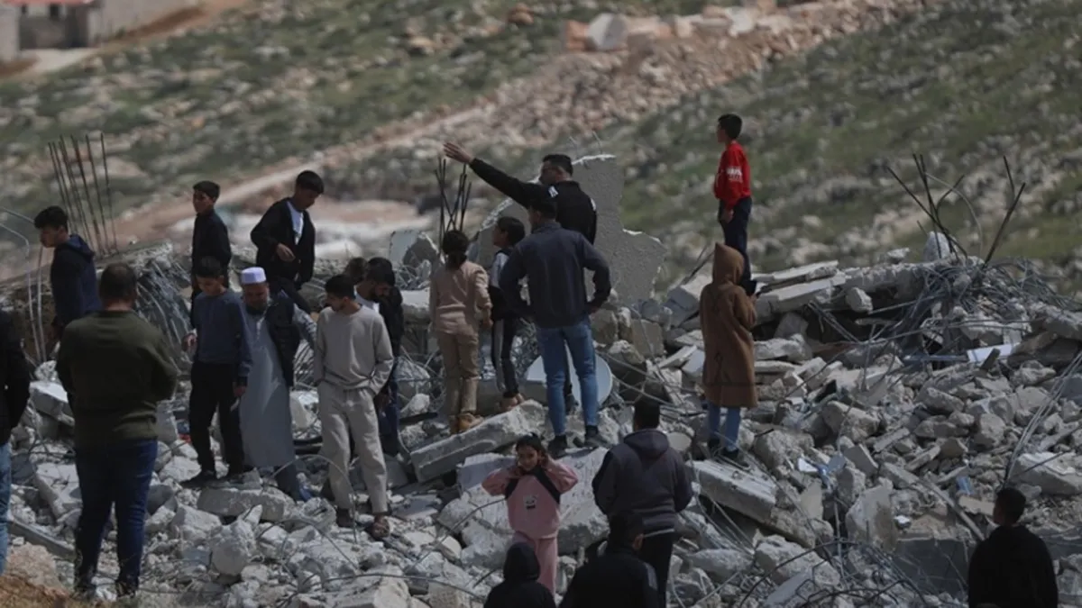 İsrail masumların evlerine göz dikti: 106 ev için yıkım kararı verildi