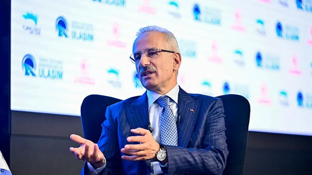 Ulaşımın Rotası Turkuvaz'da çizildi! Dev zirvede Bakan Uraloğlu'ndan önemli açıklamalar