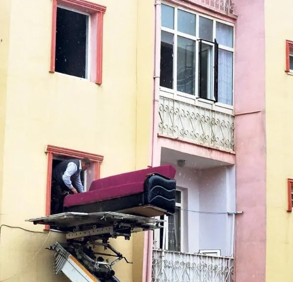 Kolon kesme iddialarını yalanlayan esnaf müteahhitleri işaret etti: Kendi canımızı neden tehlikeye atalım?