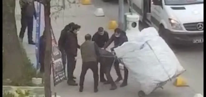 İBB zabıta memurları, Kadıköy’de kağıt toplayan çocuğu darbetti