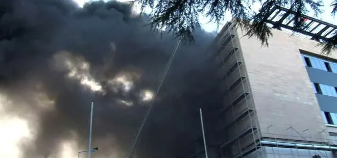 Son dakika: İstanbul Üniversitesi Çapa Tıp Fakültesi Hastanesi inşaatında korkutan yangın!