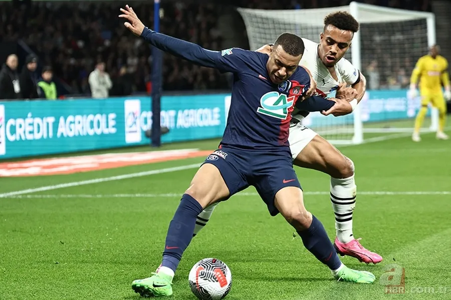 Galatasaray'da transfer krizi! İmza beklenirken iptal mi oluyor? 16