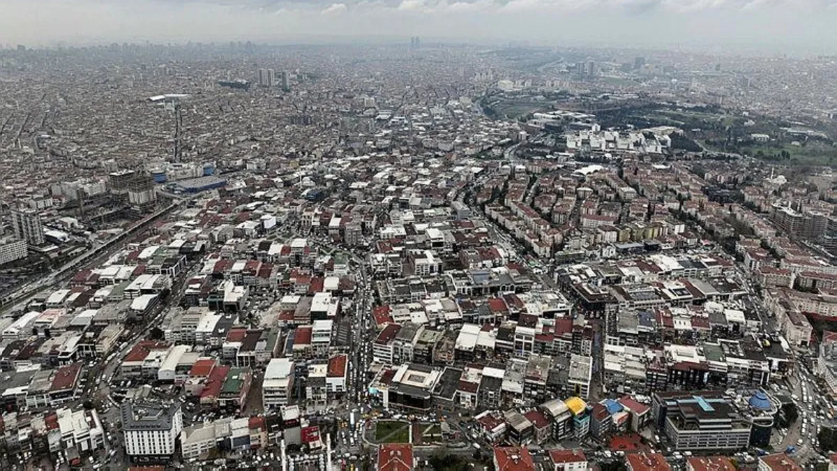 Naci Görür İstanbul'un 3 ilçesini işaret etti! Deprem tehlikesi: Kepçeyi vurup yıkın | Hangi ilçelerde deprem riski var, evimin altında fay var mı?