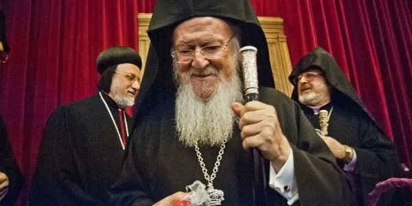 Fener Rum Patriği Bartholomeos hastaneye kaldırıldı