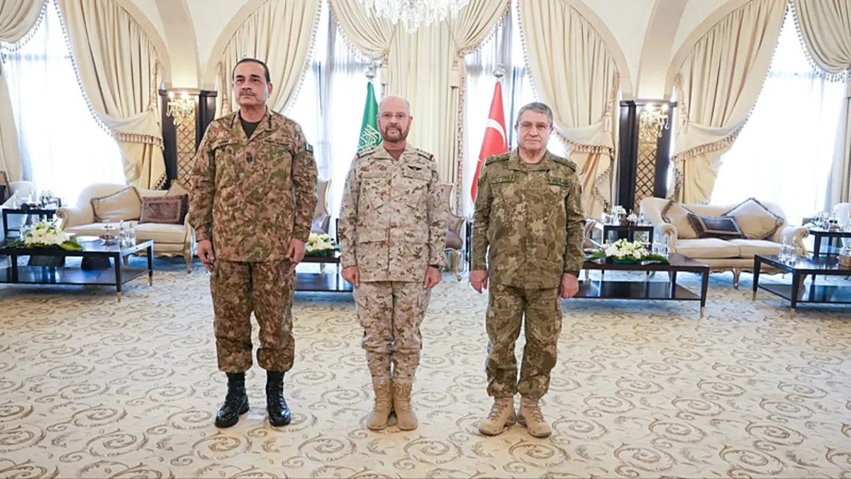 Pakistan duyurdu! Mekke Anlaşması komitesi Riyad’da toplanacak
