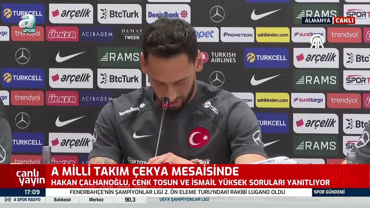 Hakan Çalhanoğlu basın toplantısında duygulandı! İşte o anlar