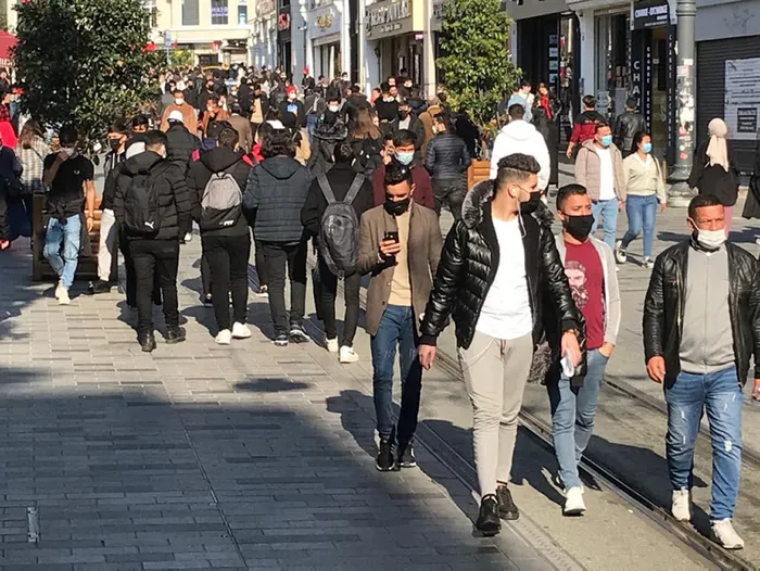 Son dakika: Vatandaş sıkı tedbir alınmasını destekliyor: Tüm şehirler kapatılsın