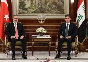 Dışişleri Bakanı Fidan IKBY Başkanı Barzani ile görüştü