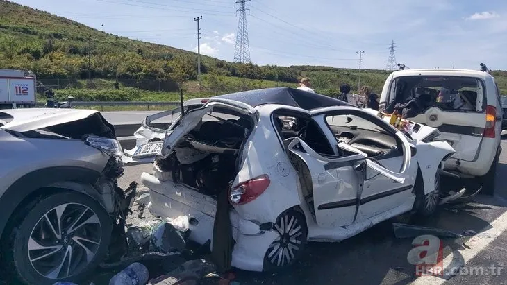 TEM’de 6 araç zincirleme kazaya karıştı: 10 yaralı