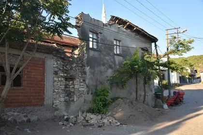 Balıkesir’deki deprem sonrası yıkım havadan görüntülendi | İşte depremin Z raporu