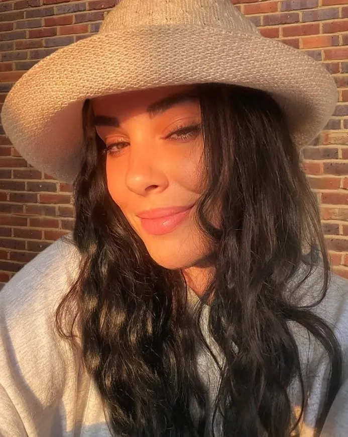 ferdi-tayfurun-kizi-tugce-tayfur-duygulandirdi-ah-babam-acik-yaram-1767352360065.jpg Kaynak: Instagram