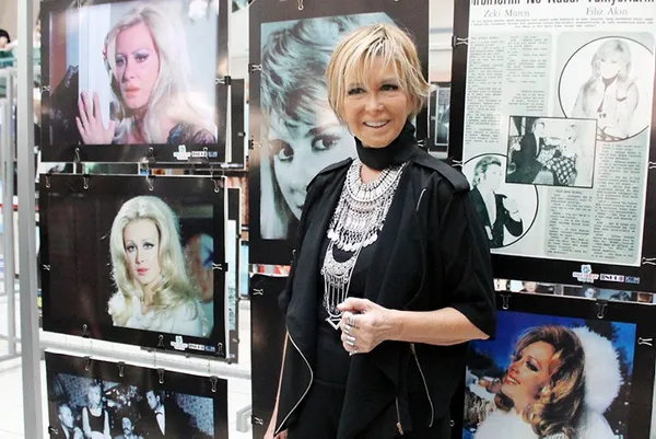 Filiz Akın hayranlarını korkuttu! Yoğun bakımdan çıktı