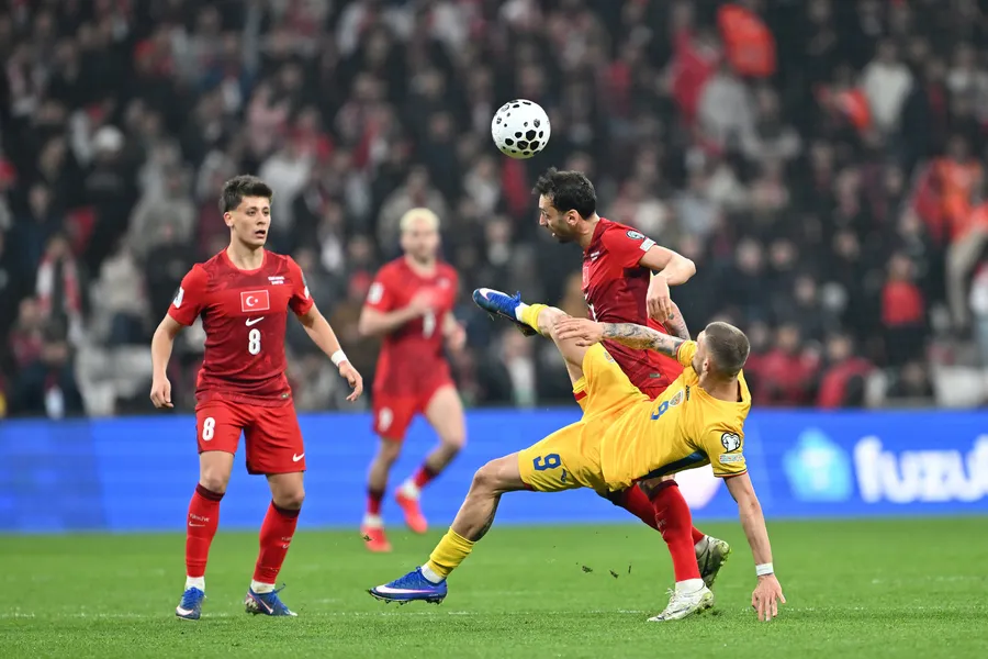 romanyayi-gecen-millilerimiz-finalde-baskan-erdogandan-tebrik-telefonu-1774564695306.jpg Fotoğraf (AA)