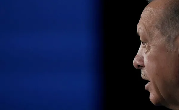 Son dakika: Başkan Erdoğan NATO Zirvesi sonrası gazetecilere konuştu! Terörle mücadele etmeleri söz konusu olabilir mi? İsveç ve Finlandiya mesajı