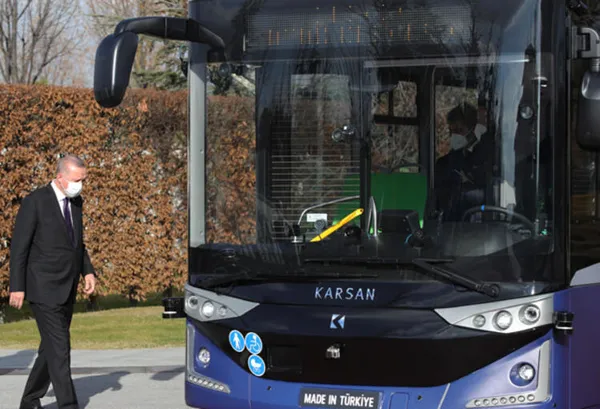 Başkan Erdoğan'ın test ettiği Türkiye'nin elektrikli otobüsü için müjde - 4