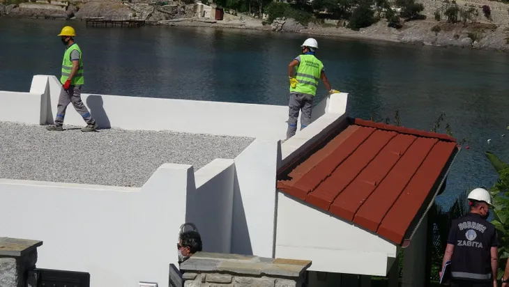Yılmaz Özdil’in kaçak villasında yıkım başladı! İşte ilk kareler...