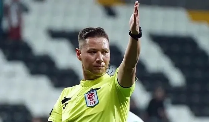 Sivasspor-Galatasaray maçı için çarpıcı yorum: Turgut Doman hemen düdüğünü asmalı!