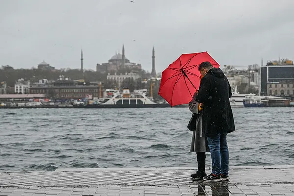 1709447400948.jpg HAVA DURUMU | Meteorolojiden kuvvetli yağış alarmı! İstanbul için gün verdiler! Dalga dalga geliyor - 1