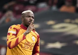 Galatasaraylı Victor Osimhen'den Barcelona maçı öncesi mesaj: "Bu maçı heyecanla bekliyoruz."