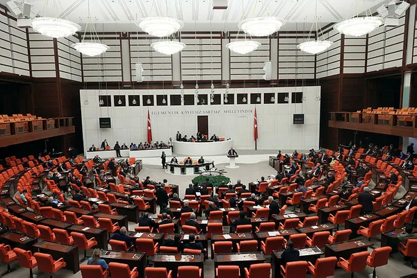 AK Parti'den 4. yargı paketi açıklaması - 2