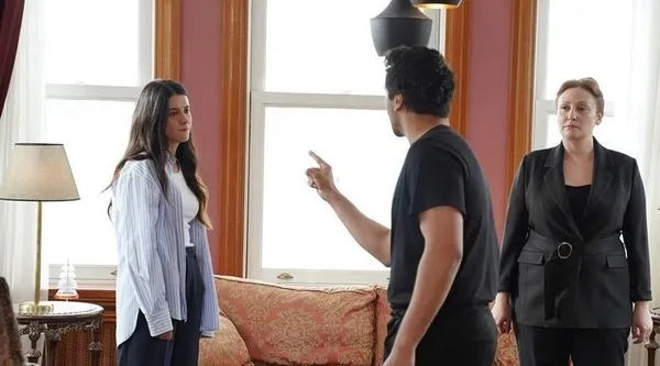 Yalı Çapkını 35. bölüm CANLI İZLE! 2 Haziran Yalı Çapkını yeni bölüm Star TV canlı yayın! Tek parça, FULL HD, kesintisiz yayın!