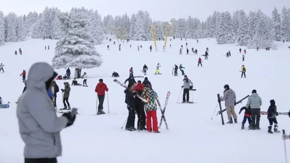 Uludağ'a ziyaretçi akını! 40 günde 1 milyondan fazla tatilci geldi