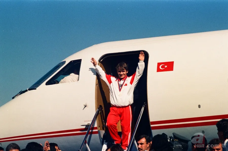 Naim Süleymanoğlu neden öldü? Cep Herkülü Naim Süleymanoğlu kaç kilo ağırlık kaldırdı? Rekoru nedir? Naim Süleymanoğlu kimdir? HAYATI VE BAŞARILARI 21