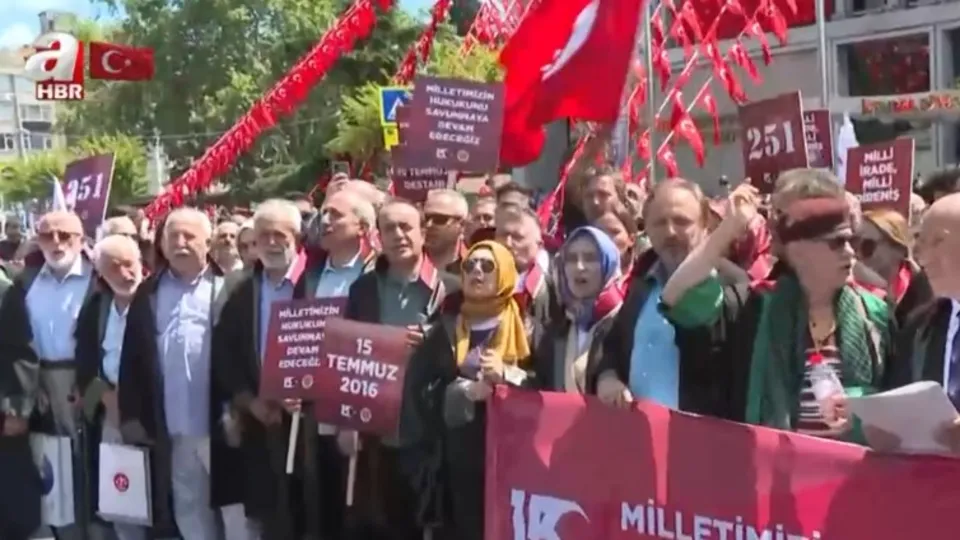 15 Temmuz şehitleri için yürüyüş!
